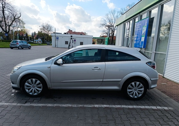 Opel Astra cena 11500 przebieg: 221000, rok produkcji 2006 z Gliwice małe 79